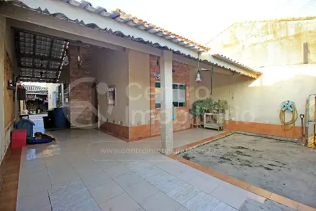 Casa com 4 Quartos à venda, 150m² no Jardim Somar, Peruíbe