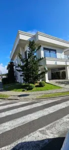 Casa de Condomínio com 3 Quartos para alugar, 245m² no Vila Nova, Joinville