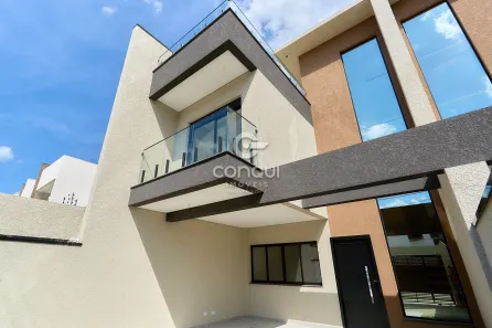 Sobrado com 3 Quartos à venda, 207m² no Bom Jesus, São José dos Pinhais