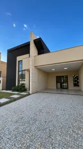 Casa de Condomínio com 3 Quartos à venda, 200m² no Jardins Porto, Senador Canedo