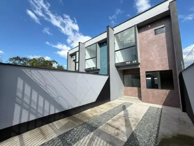Casa com 3 Quartos à venda, 97m² no Guanabara, Joinville