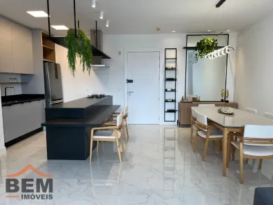 Apartamento com 3 Quartos para alugar, 132m² no Centro, Balneário Camboriú