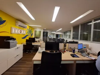 Sala Comercial à venda, 104m² no Vila Andrade, São Paulo