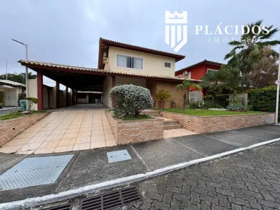 Casa com 4 Quartos à venda, 250m² no Piatã, Salvador