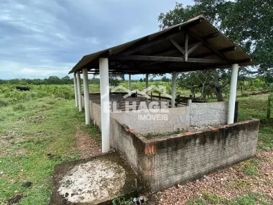 Fazenda/Sítio com 4 Quartos à venda, 10m² no Jardim Leblon, Cuiabá