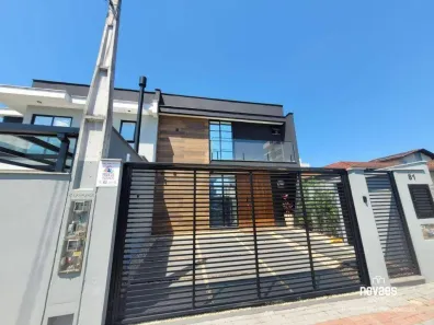 Sobrado com 3 Quartos à venda, 126m² no Bom Retiro, Joinville