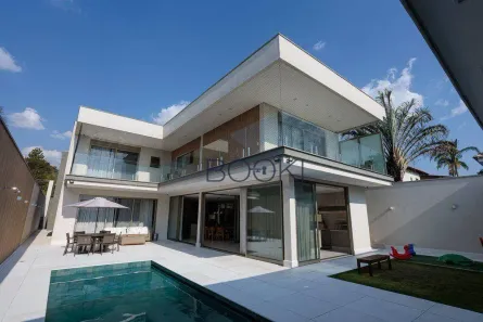 Casa de Condomínio com 3 Quartos à venda, 545m² no Parque dos Príncipes, São Paulo