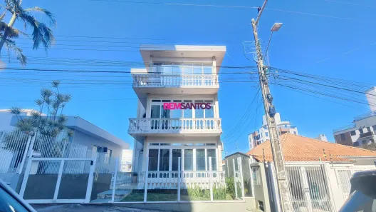 Apartamento com 3 Quartos para alugar, 130m² no Coqueiros, Florianópolis