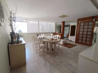 Apartamento com 3 Quartos à venda, 180m² no Copacabana, Rio de Janeiro