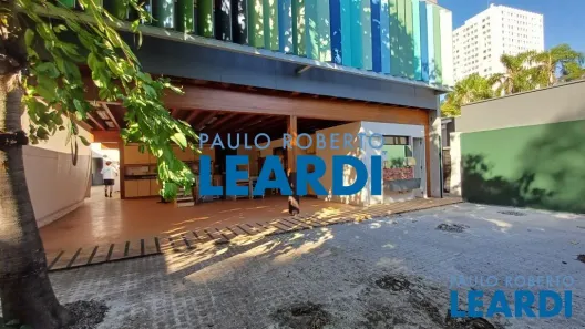 Sobrado com 5 Quartos à venda, 530m² no Boaçava, São Paulo