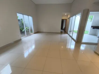 Casa de Condomínio com 3 Quartos para alugar, 193m² no Jardim Gardênias, Araraquara