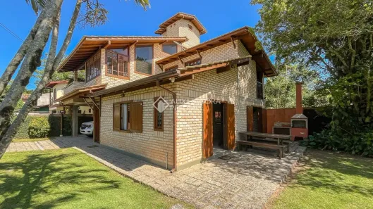 Casa com 3 Quartos à venda, 228m² no Rio Tavares, Florianópolis