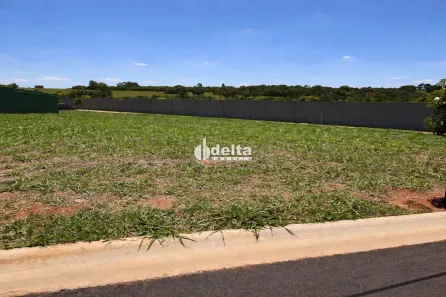 Lote/Terreno à venda, 560m² no Grand Ville, Uberlândia