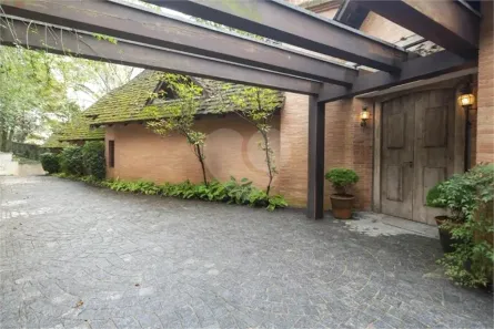 Casa com 5 Quartos à venda, 1000m² no Fazenda Morumbi, São Paulo