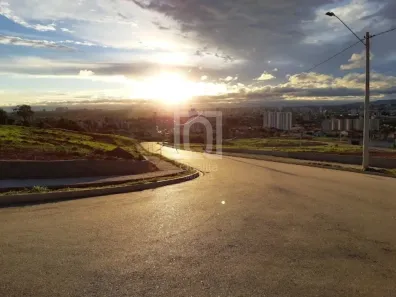 Lote/Terreno à venda, 451m² no Jardim Vila São Domingos, Sorocaba