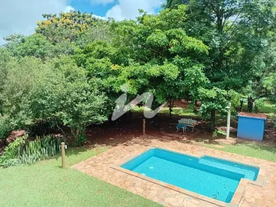 Fazenda/Sítio com 4 Quartos à venda, 251m² no Morada do Sol, Uberlândia