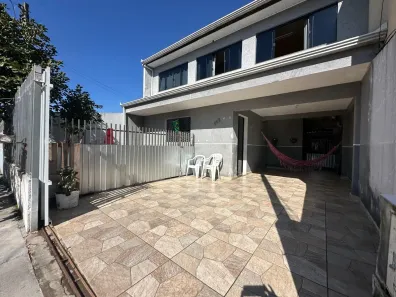 Sobrado com 6 Quartos à venda, 182m² no Sítio Cercado, Curitiba