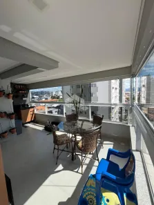 Apartamento com 3 Quartos à venda, 130m² no Barreiros, São José