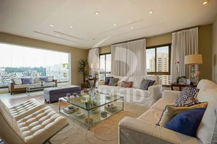 Apartamento com 4 Quartos à venda, 300m² no Real Parque, São Paulo