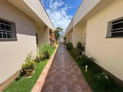 Casa de Condomínio com 2 Quartos à venda, 48m² no Gaivota (Interior), Itanhaém