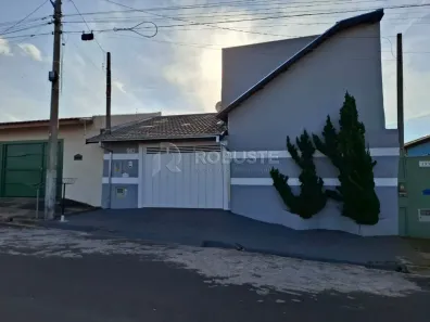 Sobrado com 3 Quartos à venda, 170m² no Bosque I, Botucatu