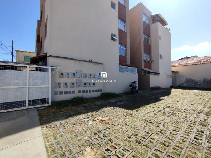 Apartamento com 2 quartos — Copacabana, Belo Horizonte