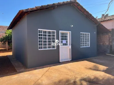 Casa com 2 Quartos à venda, 56m² no Jardim Alvorada, Uberaba