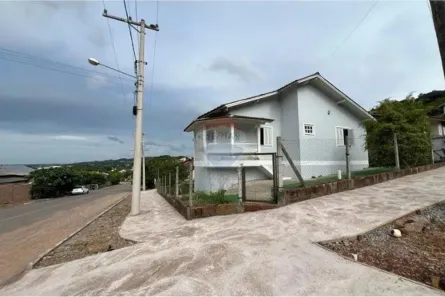 Casa com 3 Quartos à venda, 202m² no Arroio Grande, Santa Cruz do Sul