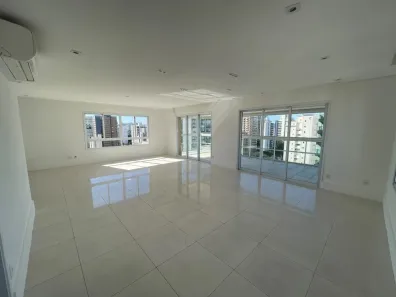 Apartamento com 3 Quartos para alugar, 216m² no Indianópolis, São Paulo