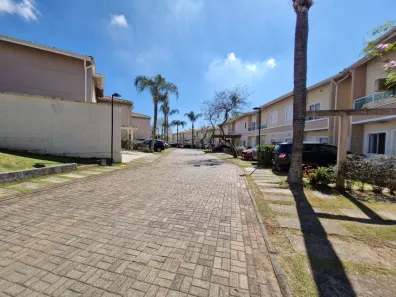 Casa de Condomínio com 3 Quartos para alugar, 109m² no Jardim Passárgada I, Cotia