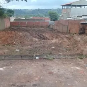 Lote/Terreno à venda, 275m² no Cidade Aracy, São Carlos