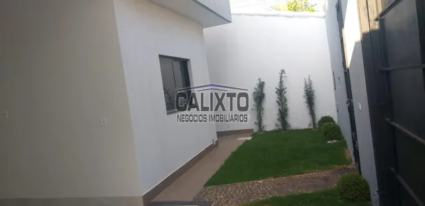 Casa com 3 Quartos à venda, 200m² no Jardim Botânico, Uberlândia