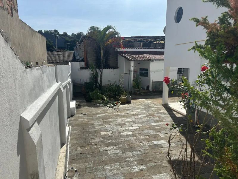 Casa com 4 quartos — Carlos Prates, Belo Horizonte