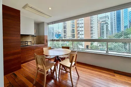 Apartamento com 3 Quartos para alugar, 146m² no Itaim Bibi, São Paulo