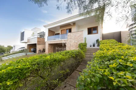 Casa de Condomínio com 4 Quartos à venda, 250m² no São Pedro, Juiz de Fora