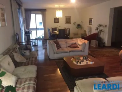 Apartamento com 3 Quartos à venda, 198m² no Santa Cecília, São Paulo