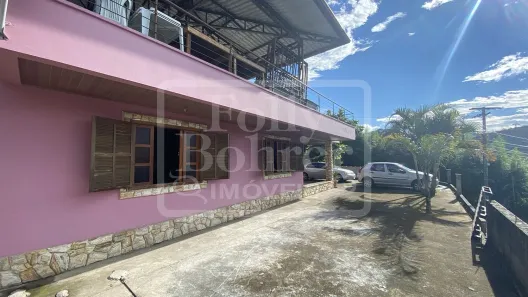 Casa com 3 Quartos à venda, 570m² no Prado, Nova Friburgo