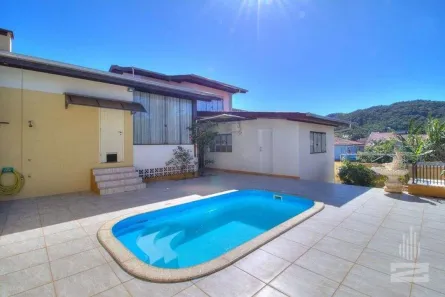 Casa com 3 Quartos à venda, 335m² no Vorstadt, Blumenau