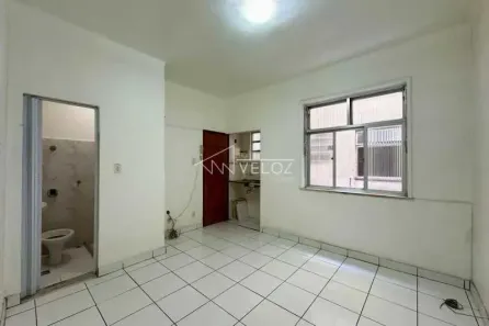 Kitnet à venda, 25m² no Centro, Rio de Janeiro