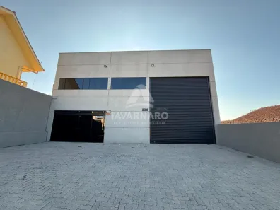 Galpão/Depósito/Armazém à venda, 323m² no Uvaranas, Ponta Grossa