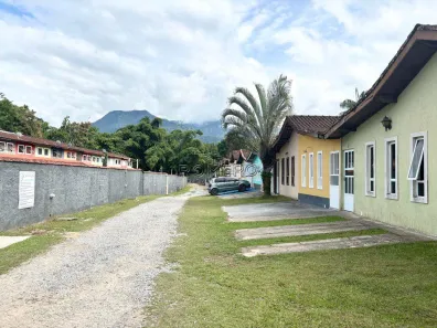 Casa com 2 Quartos à venda, 47m² no Sapé, Ubatuba
