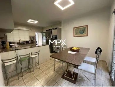 Casa com 3 Quartos à venda, 222m² no Higienópolis, Piracicaba
