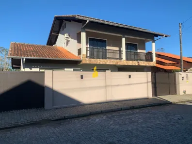 Casa com 3 Quartos à venda, 230m² no Centro, Rodeio