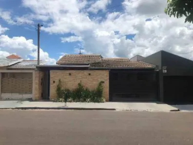 Casa com 3 Quartos à venda, 196m² no Jardim das Paineiras, Ourinhos