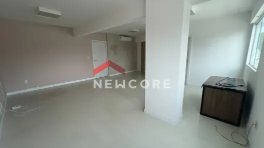 Sala Comercial à venda, 46m² no Centro, Balneário Camboriú