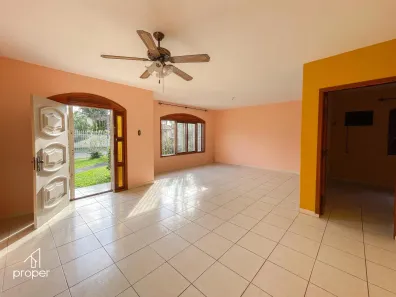 Casa com 4 Quartos à venda, 244m² no Centro, Pelotas