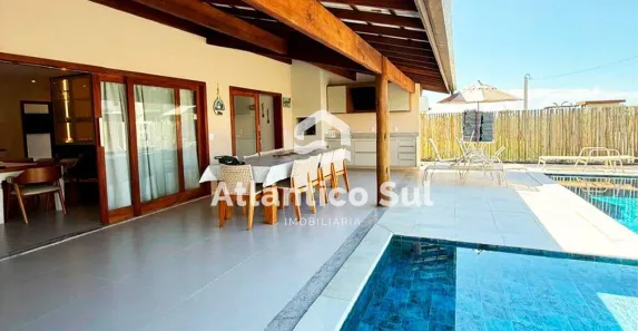 Casa com 4 Quartos à venda, 220m² no Olivença, Ilhéus