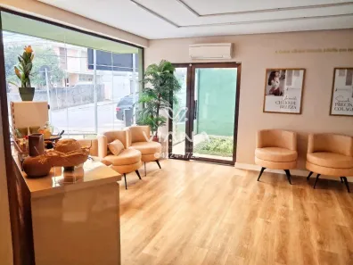 Prédio Comercial à venda, 200m² no Nova Petrópolis, São Bernardo do Campo