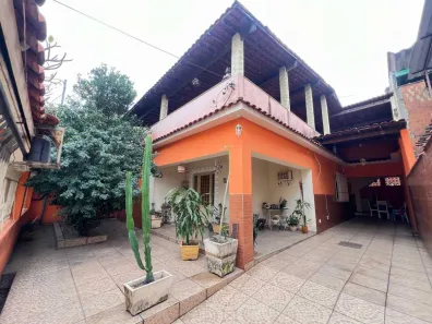 Casa com 3 Quartos à venda, 275m² no Cruzeiro do Sul, Mesquita
