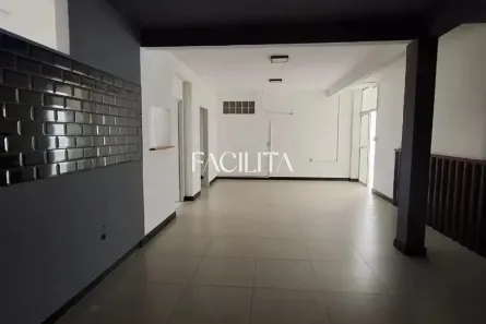 Ponto Comercial para alugar, 125m² no Kobrasol, São José